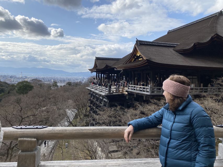 Kyoto: Full-Day City Highlights Bike Tour with Light Lunch - The ride reality: 44 km, heat, and pedal-assist options