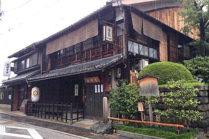 Kyoto Fushimi District Food and History Tour - Teradaya Historic Site and Sakamoto Ryoma’s near-assassination story