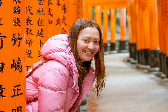 Kyoto Fushimi Inari Private Photoshoot - Stops 3 and 4, hidden torii trails and Yotsutsuji intersection