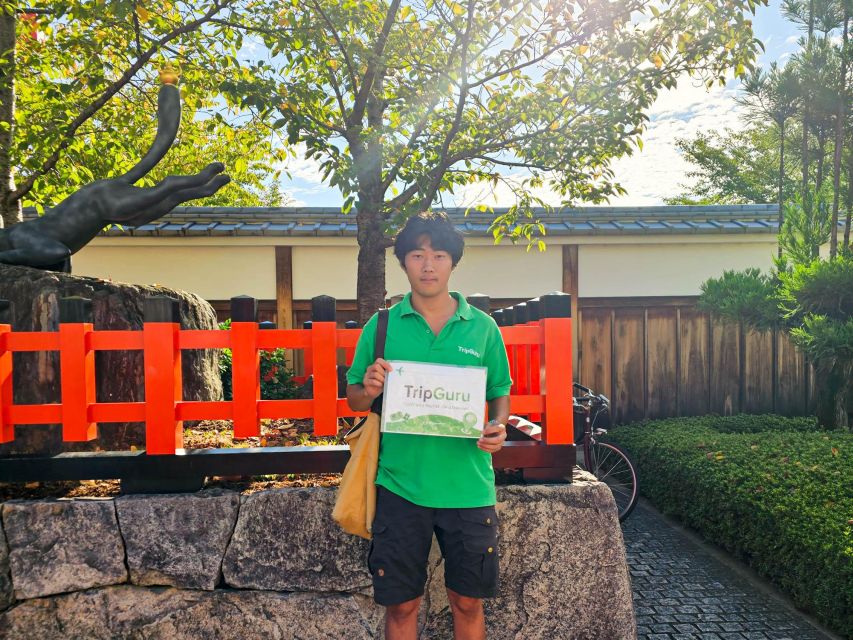 Kyoto: Fushimi Inari Taisha Guided Walking Tour - Street food break: a small pause that keeps the tour fun