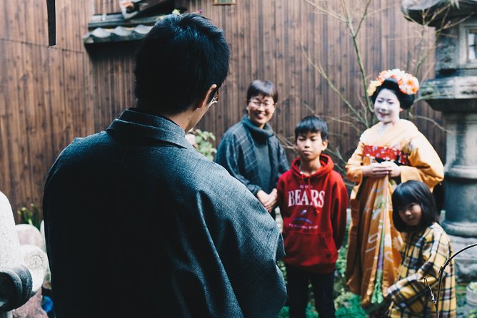 Kyoto Geisha Show Cultural Hour with an apprentice geisha, Maiko - Honmachi meeting point and the 1.5-hour flow that keeps it focused