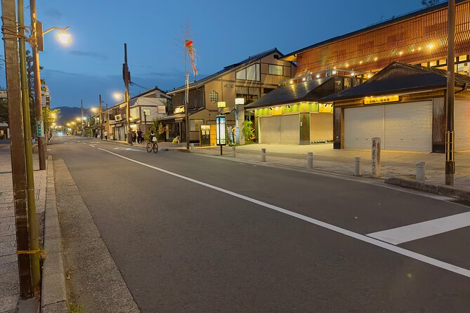 Kyoto Ghost Tour: Dark Tales, Urban Legends, Bamboo Forest Night - Stop 1: Saga-Arashiyama Station and the Group Setup You Actually Need
