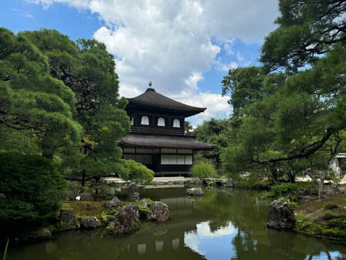 Kyoto: Ginkakuji, Silver Pavilion Guided Tour in 1 Hour - Ginkakuji Silver Pavilion in 1 hour, what you’re really buying
