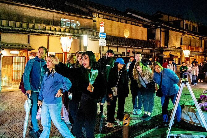 Kyoto Gion: 2-Hour Geisha Culture & History Walking Tour - Gion Shirakawa’s Edo-period townhouses: the neighborhood’s real architecture