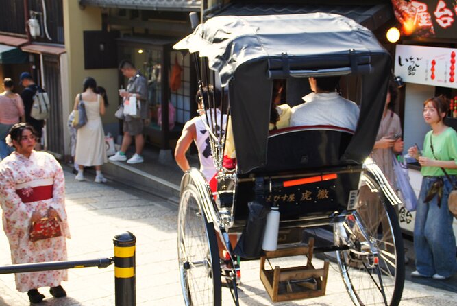 Kyoto: Gion and Geisha District Walking Tour - Hanamikoji Street at the heart of Gion
