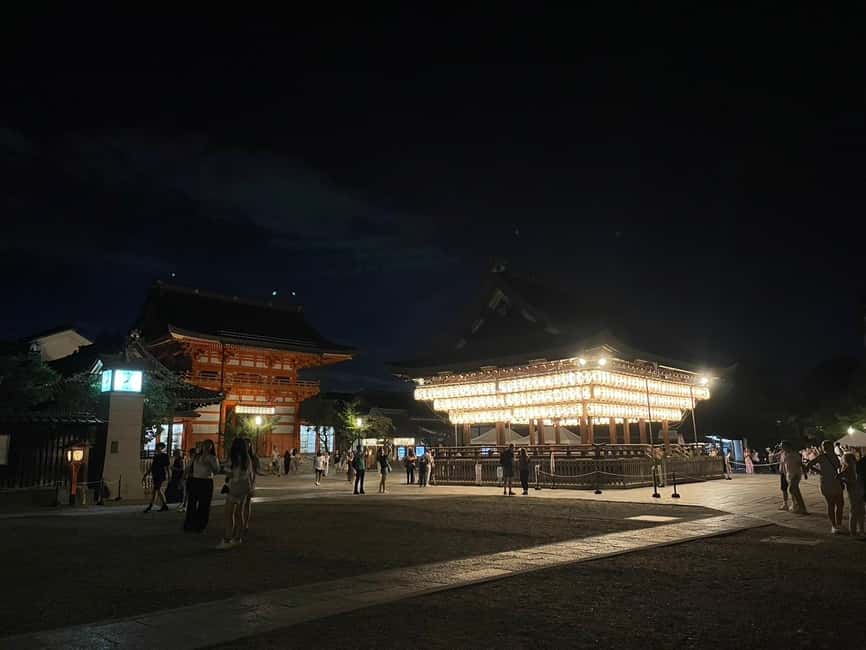 Kyoto: Gion & Geisha District Night Time Walking Tour - Meeting at Starbucks, Then Walking With a Guide