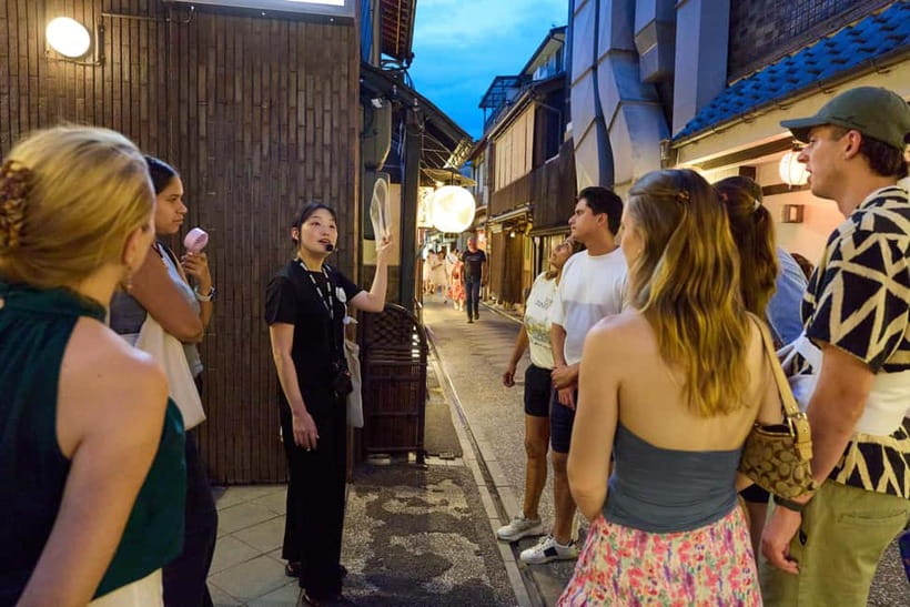 Kyoto: Gion Geisha District Walking Tour - Stories of Geisha - Quick Takeaways