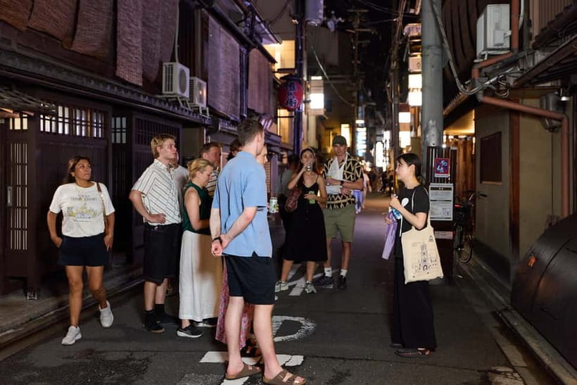 Kyoto: Gion Geisha District Walking Tour - Stories of Geisha - How to Make the Most of This Tour (Without Being That Person)