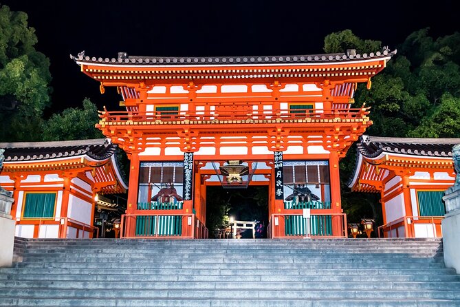 Kyoto Gion Geisha District Walking Tour - The Stories of Geisha - Passing Minamiza, Kyoto’s historic Kabuki theater