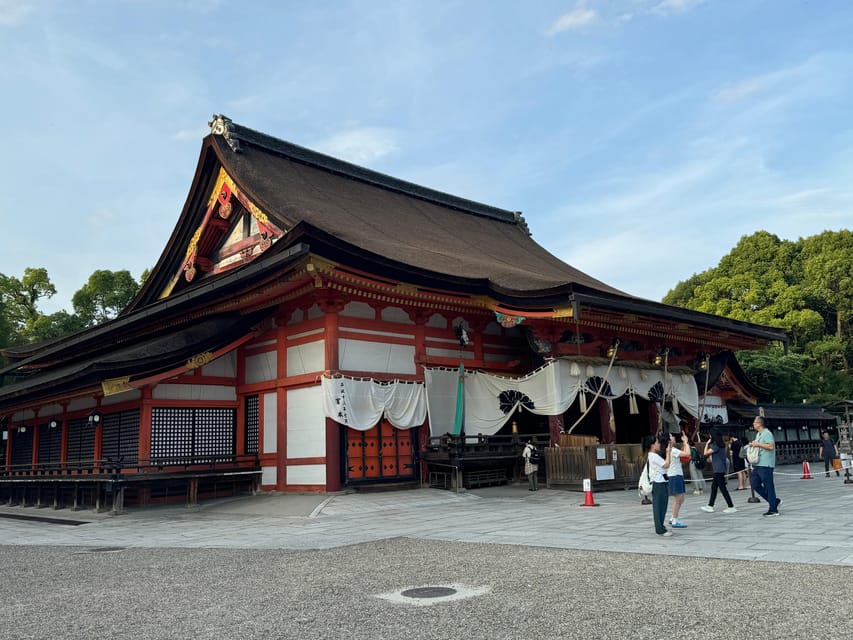 Kyoto: Gion Geisha District & Yasaka Shrine Walking Tour - Should You Book This Gion and Yasaka Shrine Walking Tour?