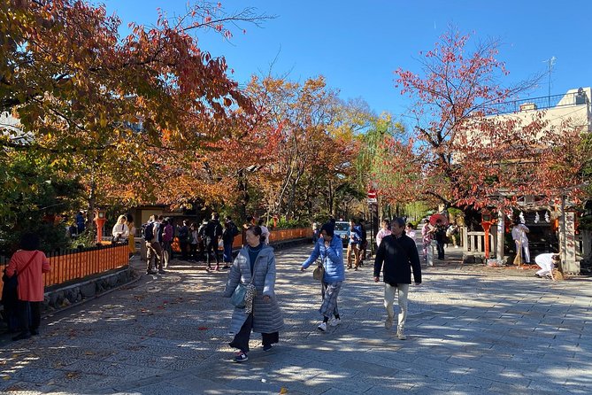 Kyoto Gion Historical Walking Tour - Tatsumi Bridge and Gion Shibashi, Start With a Classic Kyoto Scene