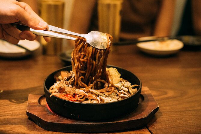 Kyoto: Gion Local Food Tour (Taste 15 Dishes) - Walking Through Gion: Culture Notes That Make the Streets Click