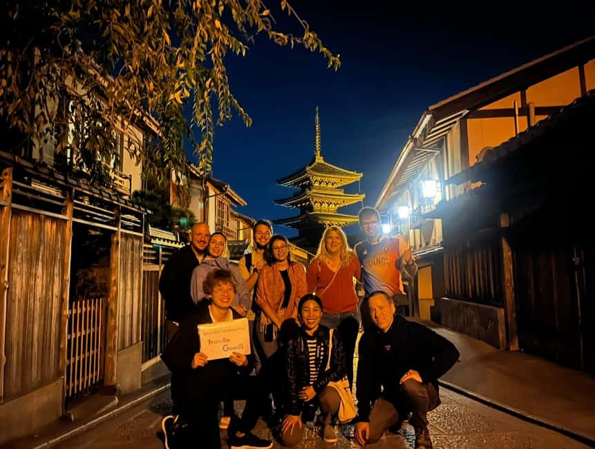 Kyoto: Gion Magical Night Walking Tour with Geisha Trivia - Meeting at Minamiza Theater: timing that trips people up