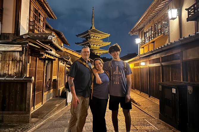 Kyoto Gion Night Tour: Discover Geisha District and Hidden Gems - Key highlights you will feel right away