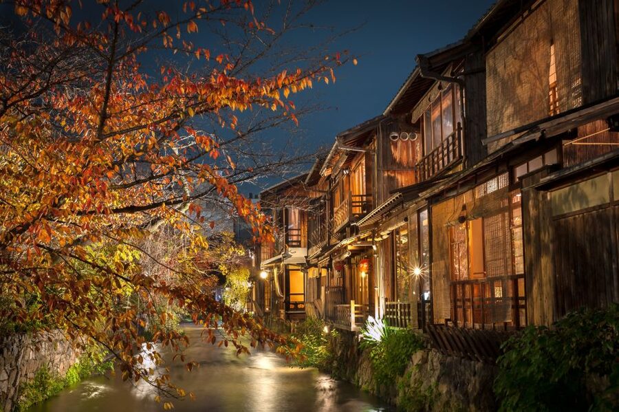 Kyoto: Gion Sunset Walking Tour with Local Guide - Price and value: why $22 can make sense for a short evening