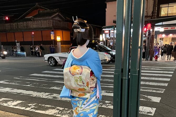 Kyoto Gion Walking Tour Discovering the Secret World of Geisha - The Kamo River Connection, plus Izumo no Okuni’s Artistic Legacy