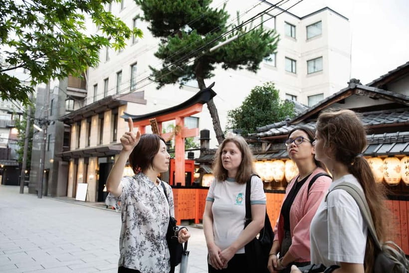 Kyoto: Gion World of the Geisha Guided Walking Tour - Price and value: why $29 can feel like a bargain