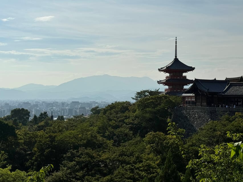 Kyoto: Guided Tour in UNESCO Site, Kiyomizu-dera - 90 Min. - Inside the Main Hall and Its Iconic Stage View