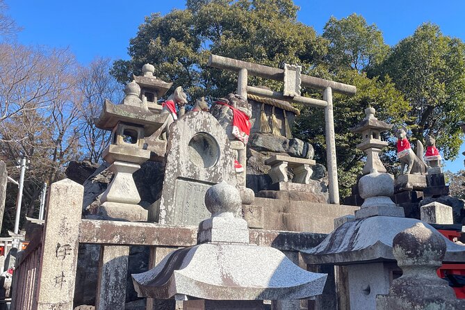 Kyoto Guided Walking Tour: Secret Zen Garden and Fushimi Inari - Komyo-in Temple: the Zen garden stop many people miss