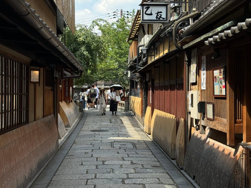 Kyoto: Half-Day Private Tour Gion Geisha District & Kiyomizu - Gion: Hanamikoji and Shirakawa Lanes, Machiya Houses, and Geisha Culture