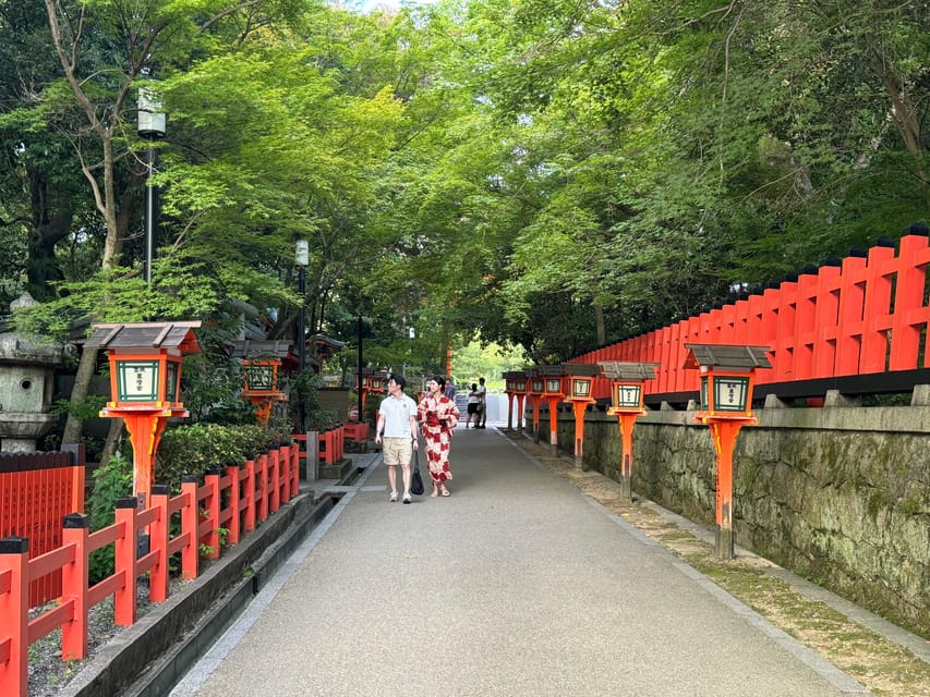 Kyoto: Half-Day Private Tour Gion Geisha District & Kiyomizu - Meeting at 中京警察署 四条交番 by Pontocho Street