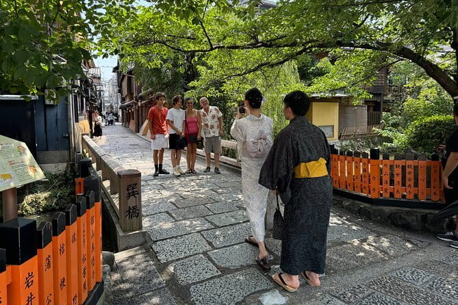 Kyoto: Half-Day Private Tour Gion Geisha Districts & Kiyomizu - Key highlights worth your attention
