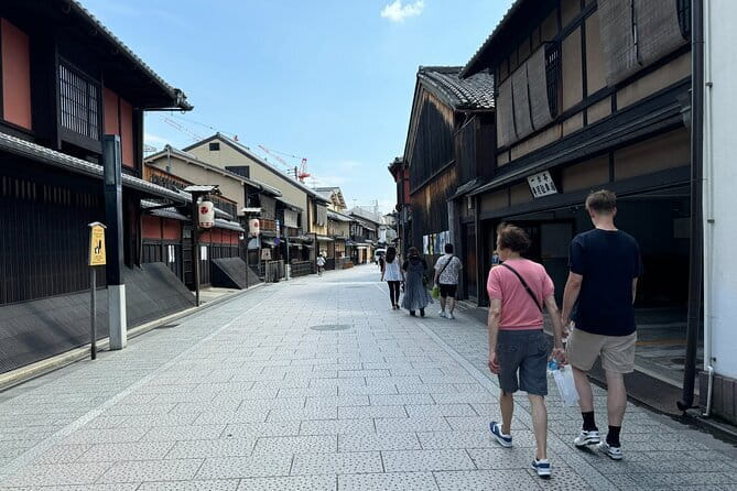 Kyoto: Half-Day Private Tour Gion Geisha Districts & Kiyomizu - A Private Half-Day Route Through Pontocho, Gion, and Kiyomizu