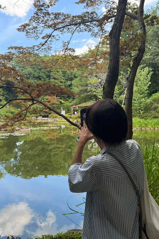 Kyoto: Heian Jingu Tour - Roots of Kyoto & Scenic Gardens - Shin-en Garden: ponds, seasonal blooms, and a slower feeling