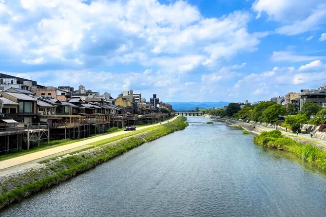 Kyoto Heritage Path - Fushimi Inari's Mystery to Kiyomizu Temple - Ninenzaka and Sannenzaka: cobblestones that change your pace