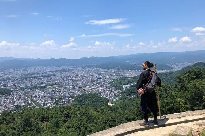 Kyoto Heritage Run - Venture through historical Kyoto landmarks - Maruyama Park and Yasaka Shrine: Where the Morning Energy Turns Sacred