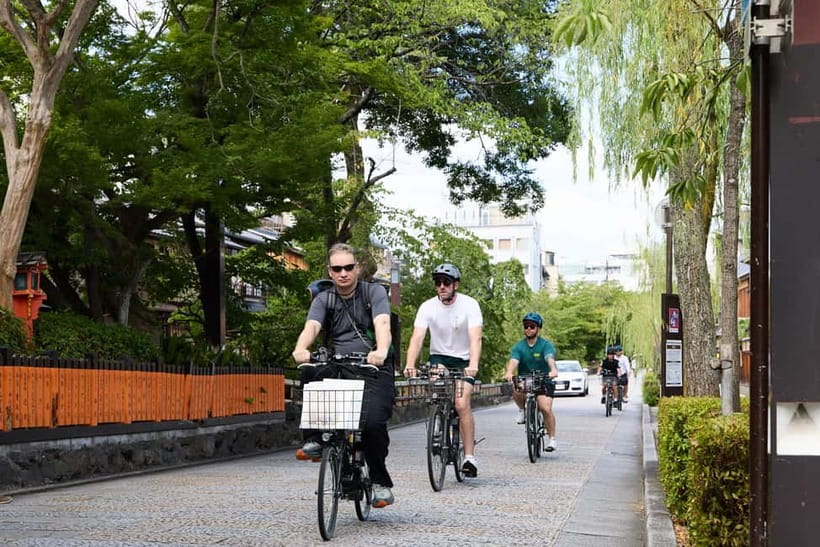Kyoto: Hidden Gems E-Bike Tour Through Backstreets & Temples - Starting in Gion, then rolling into Kyoto’s calmer side streets