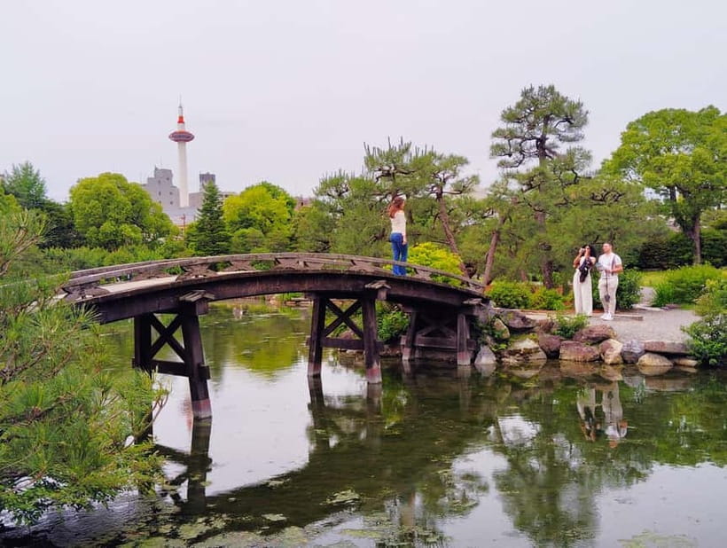 Kyoto: Higashi Hongan-ji Temple & Shōsei-en Garden Walk Tour - Key Things You’ll Notice on This Tour