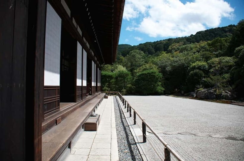 Kyoto: Highlights Guided Walking Tour - Price, value, and what you’re paying for