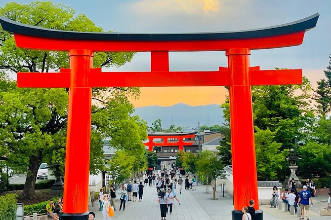 Kyoto Highlights Private Car Day Tour with English Speaking Guide - Stop 1: Arashiyama Bamboo Forest and Tenryu-ji (about 2 hours)