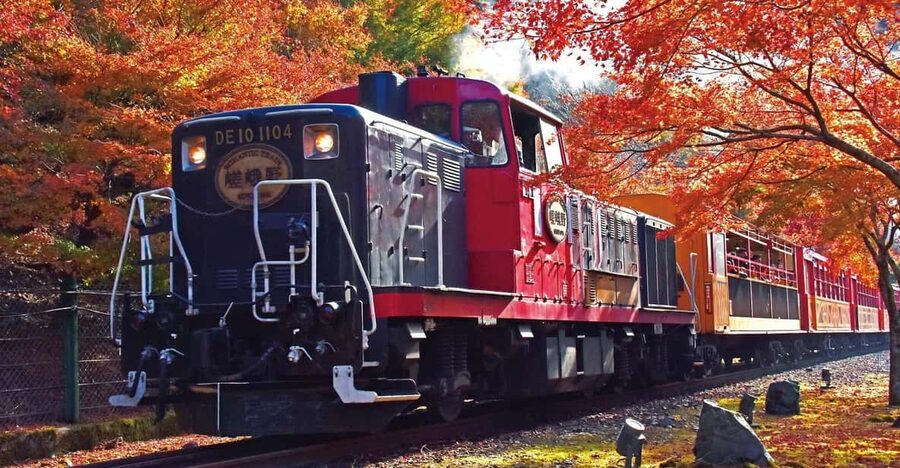 Kyoto Hozugawa River Boat Sagano Romantic Train Tour - Arashiyama Timing and the Tenryu-ji Temple Area