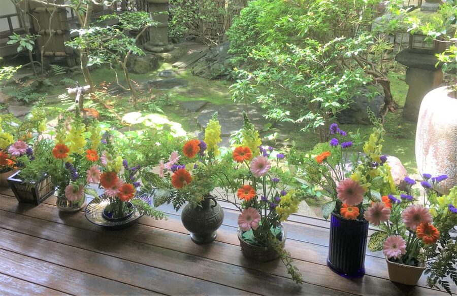 Kyoto: Ikebana (Japanese Flower Arrangement) - Inside the 90-minute flow: history, your arrangement, then photos