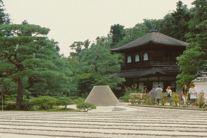 Kyoto in a Day by eBike: The Best Bits Tour (East Course) - Ginkakuji Temple: Silver Pavilion Views and Garden Design