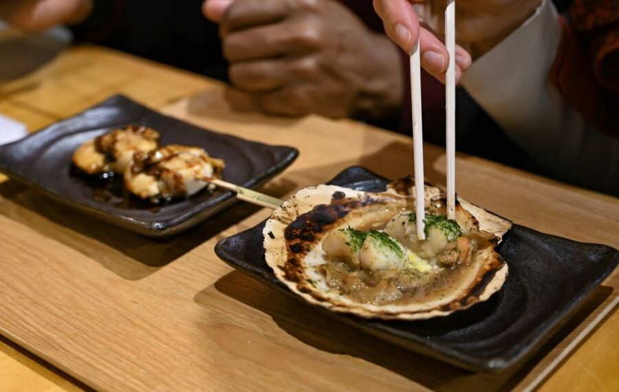 Kyoto: Izakaya Food Tour with Local Guide - Yokocho Alleys and Gion Possibilities: Choosing the Right Atmosphere
