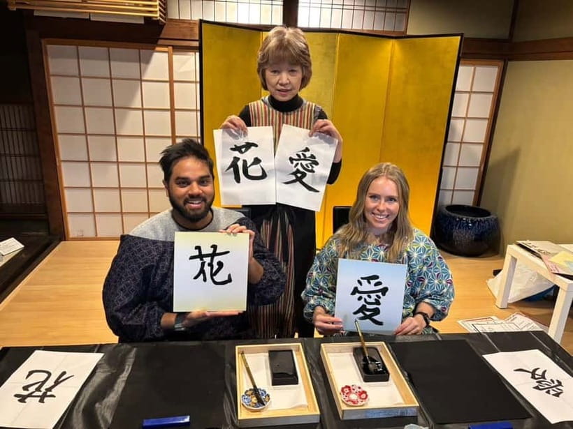 Kyoto: Japanese Calligraphy Experience in a Historic House - How the 1-hour lesson usually flows