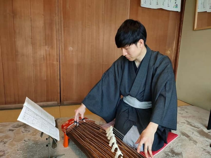 Kyoto: Japanese Koto & Shamisen Concert and Koto Class - Key things you will notice right away