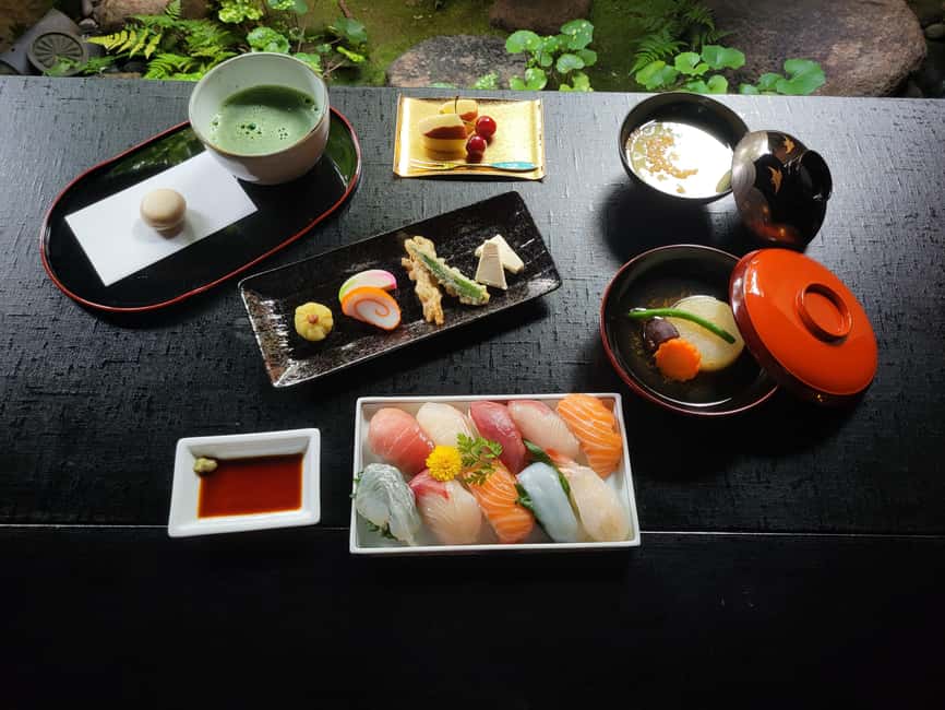 Kyoto: Kaiseki Dinner at a Historical Townhouse - Staff traditional arts, and the language reality check