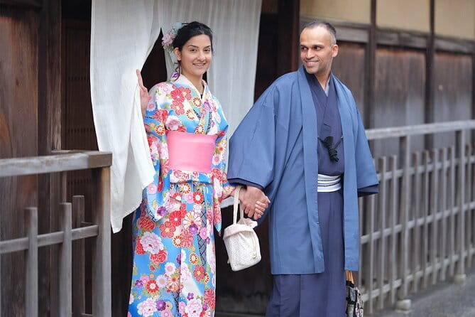 Kyoto Kimono Rental CHAMATSU Couple Plan - Where Kodaiji, Ichinenzaka, and your kimono day meet