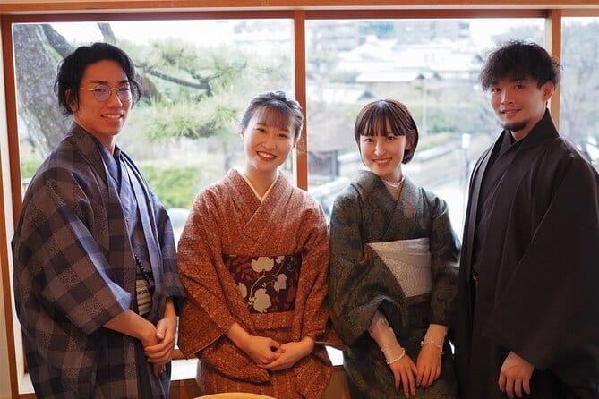 Kyoto Kimono Rental CHAMATSU Couple Plan - Optional extras that can save your comfort and your photos