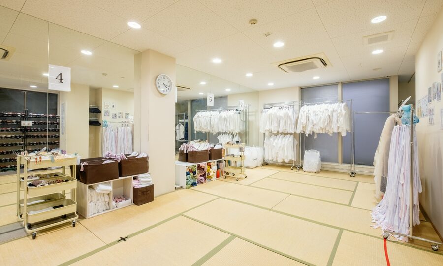Kyoto: Kimono Rental in Gion Provided by RikaWafuku - Should you book RikaWafuku in Gion?