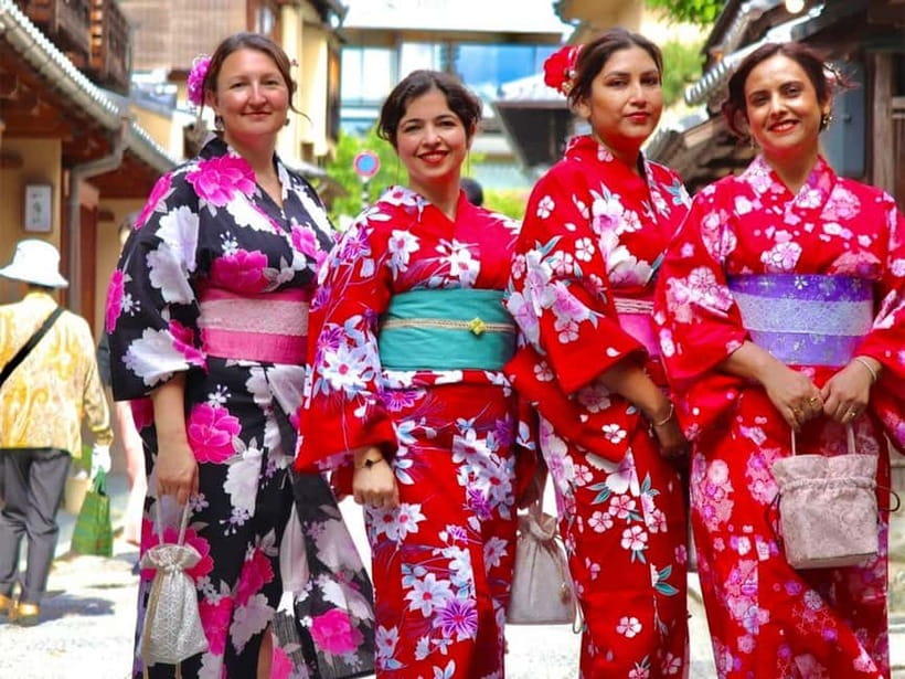 Kyoto Kimono Rental mimosa｜Kimono/Yukata Rental Ladies Plan - Picking Your Kimono or Yukata Without Guessing