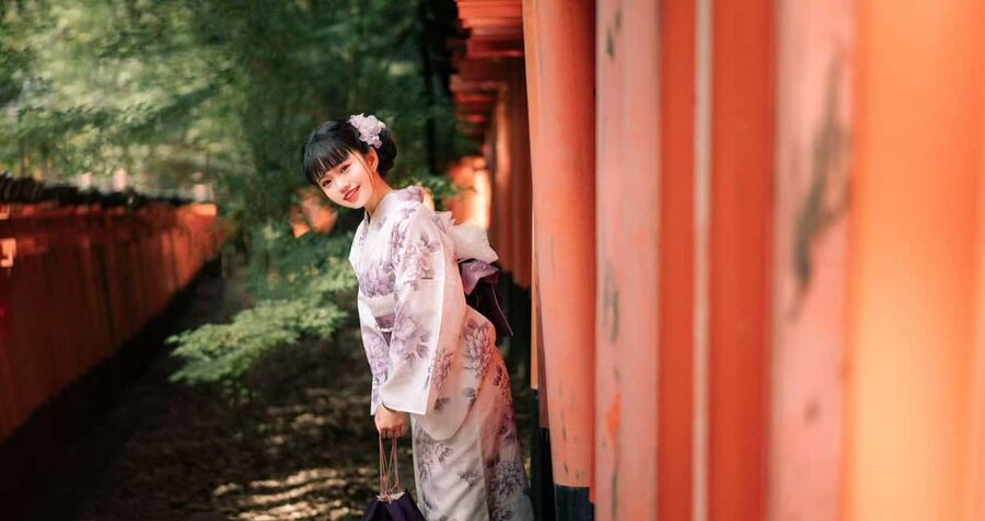 Kyoto: Kimono Rental with Hairstyling easy make up - The dressing room: comfort, fit, and how long to plan