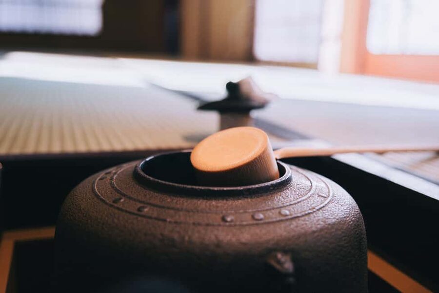 Kyoto: Kimono Tea Ceremony at Orizuruya Gion - Tea Ceremony Basics, Delivered Clearly in English