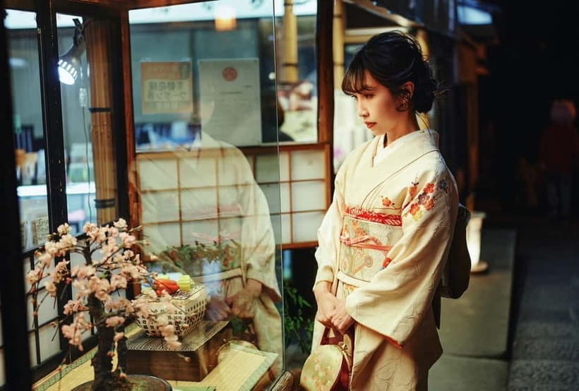 Kyoto: Kimono/Yukata Rental 5 Minute from Kiyomizu-dera - The step-by-step dressing process, from selection to check-out