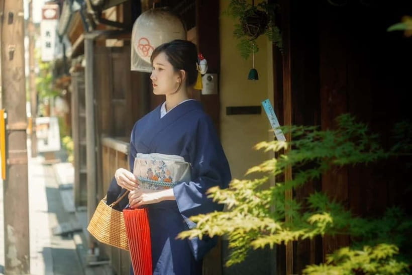 Kyoto: Kimono/Yukata Rental 5 Minute from Kiyomizu-dera - Foot fit and movement: the slope, the shoes, and how to avoid silly pain