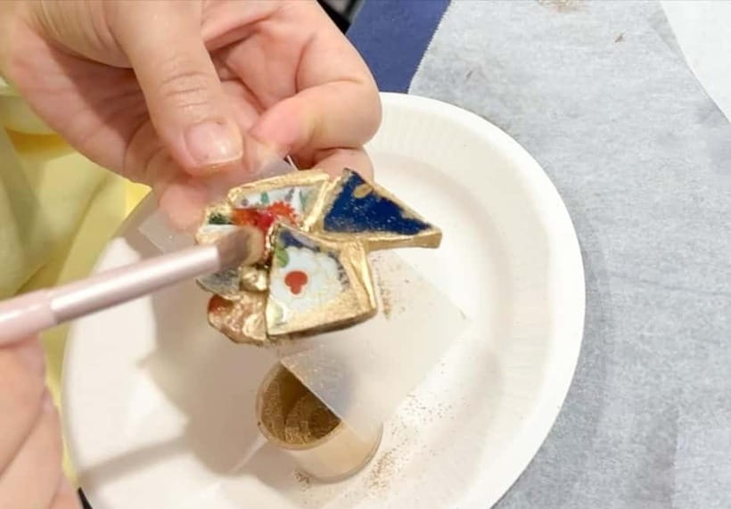 Kyoto: Kintsugi Jewelry Workshop with Natural Stones - The 150-minute flow: synthetic lacquer, gold powder, then your finished piece